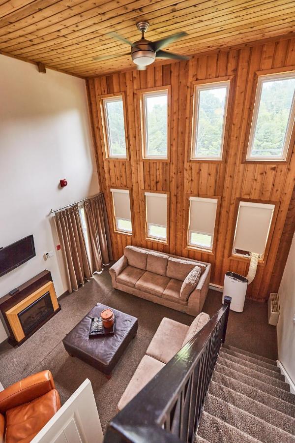 3 Pines Lodge Muskoka Хантсвилл Экстерьер фото