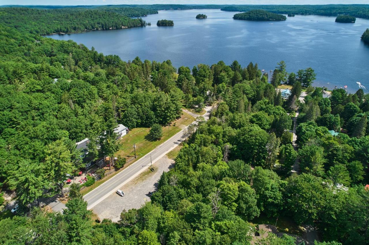 3 Pines Lodge Muskoka Хантсвилл Экстерьер фото